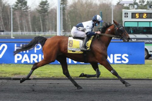 Un troisième succès de Groupe pour Carly