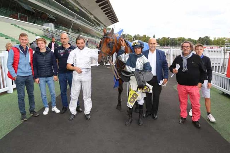 You are currently viewing Carly dépasse la barre des 500 000 € !