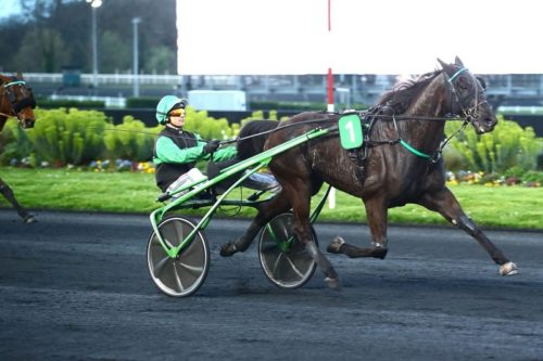 Un quatrième succès parisien pour Iris Intense