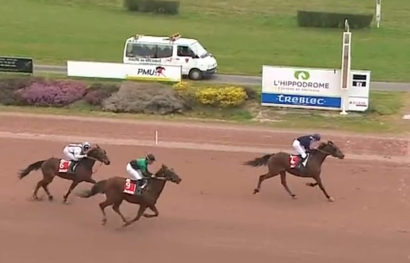 You are currently viewing Jad de Calix enchaîne à Maure-de-Bretagne